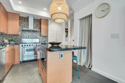 122 3440 W Broadway, Vancouver, BC, Vancouver — Townhouse for sale