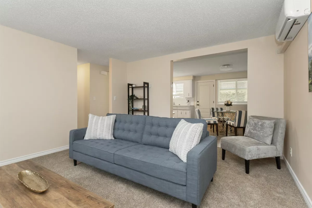 Entry Foyer Photo of 13 1715 Beaman Drive, Agassiz, BC