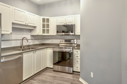 413 8100 Jones Road, Richmond, BC, Richmond — Apartment/Condo for sale