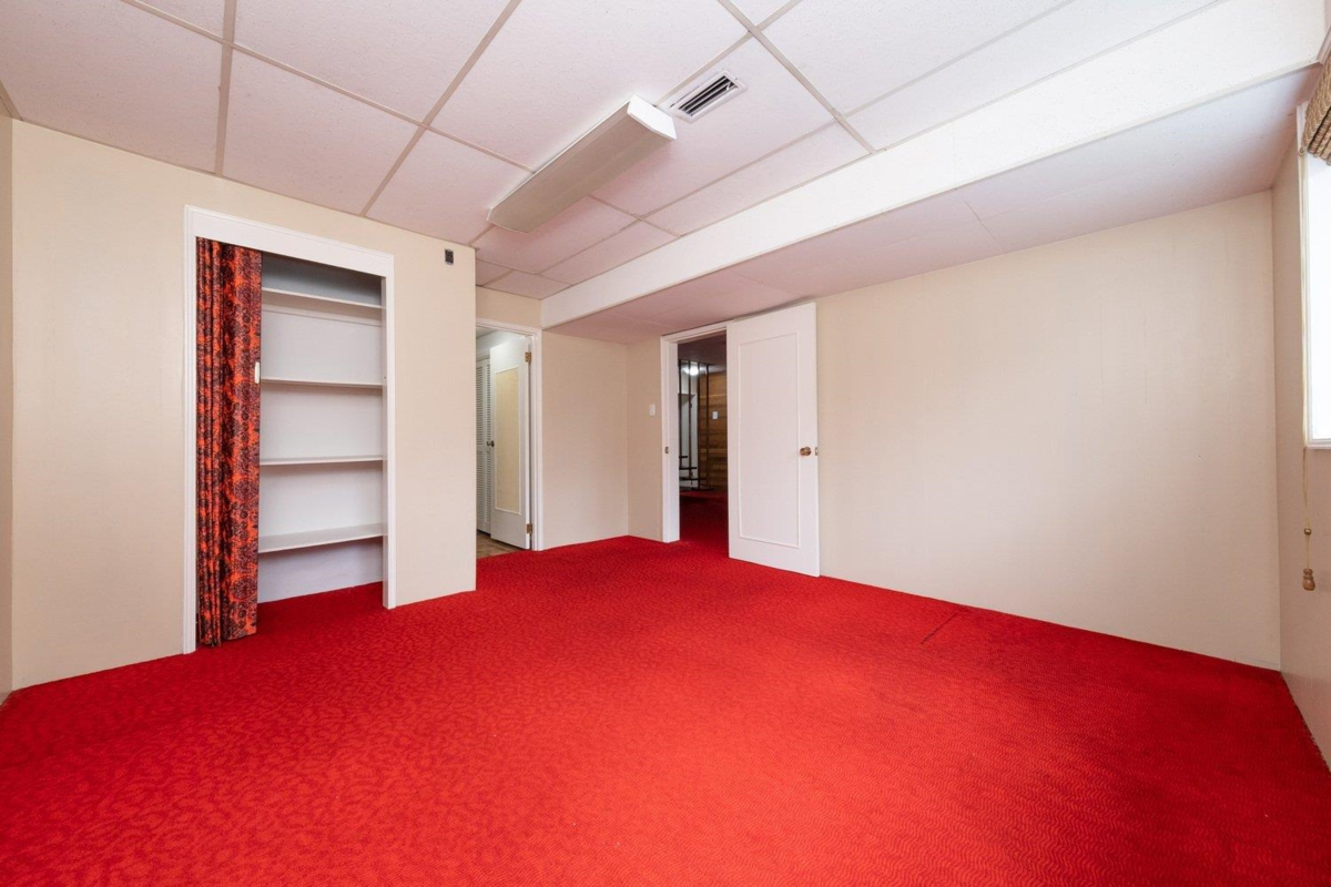 Laundry Room Photo of 775 Esmond Avenue, Burnaby, BC