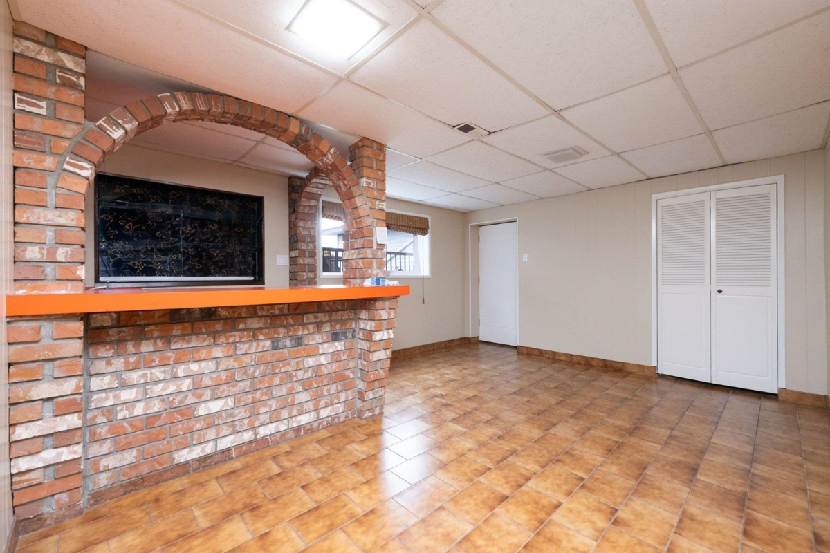 Mudroom Photo of 775 Esmond Avenue, Burnaby, BC