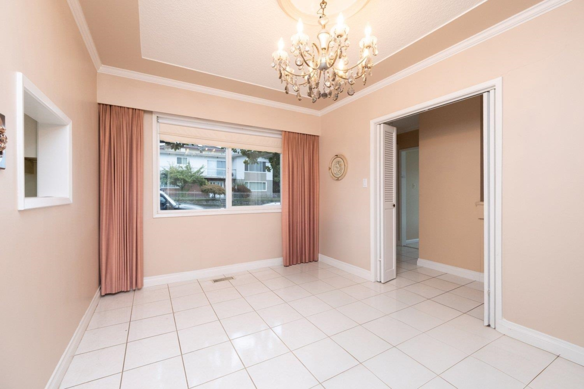 Primary Bedroom Photo of 775 Esmond Avenue, Burnaby, BC