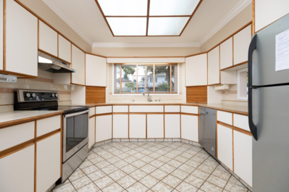 775 Esmond Avenue, Burnaby, BC, Burnaby — Single Family Residence for sale