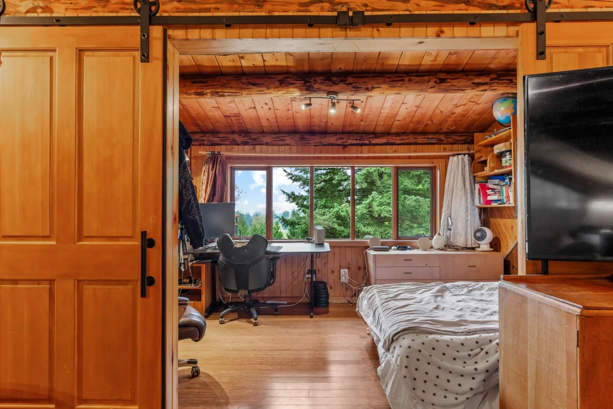 Office / Den Photo of 10588 Shaw Street, Mission, BC