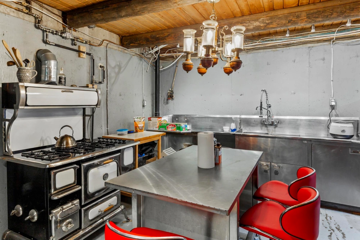 Staircase Photo of 10588 Shaw Street, Mission, BC