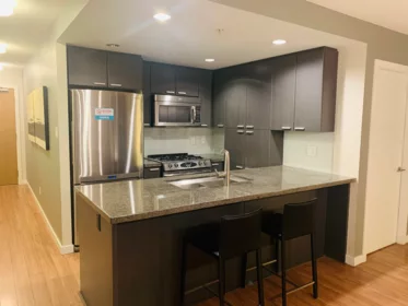 1406 2200 Douglas Road, Burnaby, BC, Burnaby — Apartment/Condo for sale