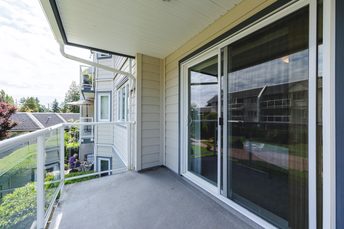 Garage Interior Photo of 210 13959 16 Avenue, Surrey, BC