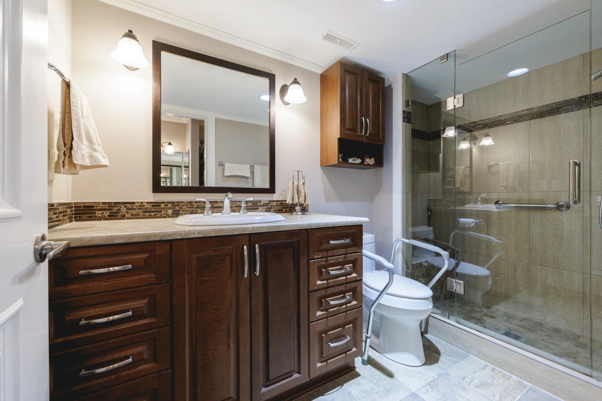 Mudroom Photo of 210 13959 16 Avenue, Surrey, BC