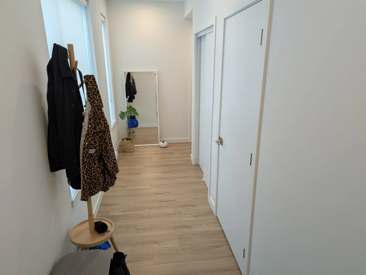 Breakfast Nook Photo of E504 13858 108 Avenue, Surrey, BC