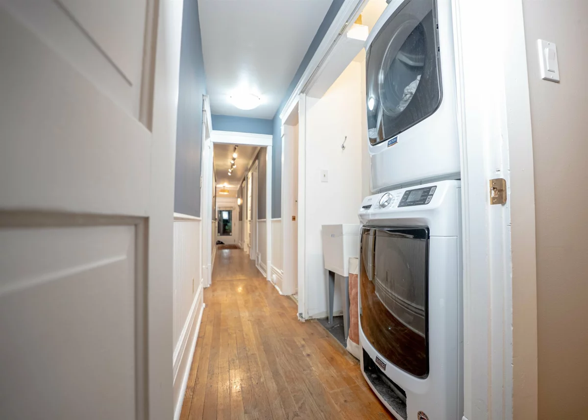 Aerial View of 124 Sixth Avenue, New Westminster, BC