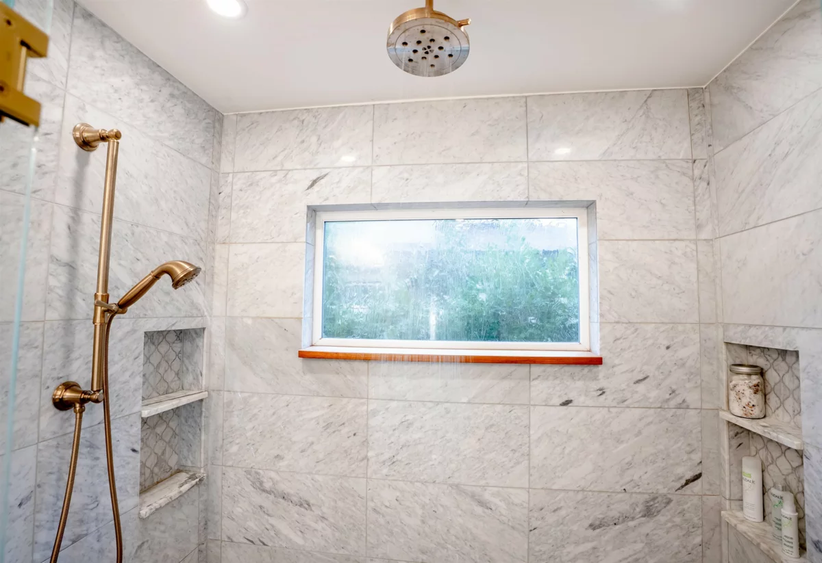 Basement Recreation Room Photo of 124 Sixth Avenue, New Westminster, BC