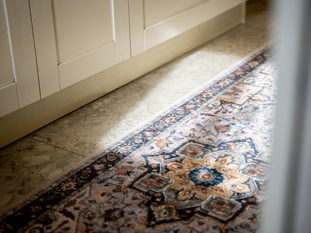 Guest Bathroom Photo of 124 Sixth Avenue, New Westminster, BC