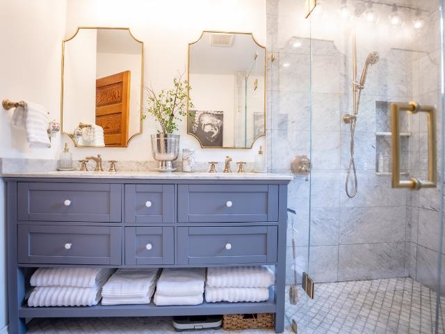 Laundry Room Photo of 124 Sixth Avenue, New Westminster, BC