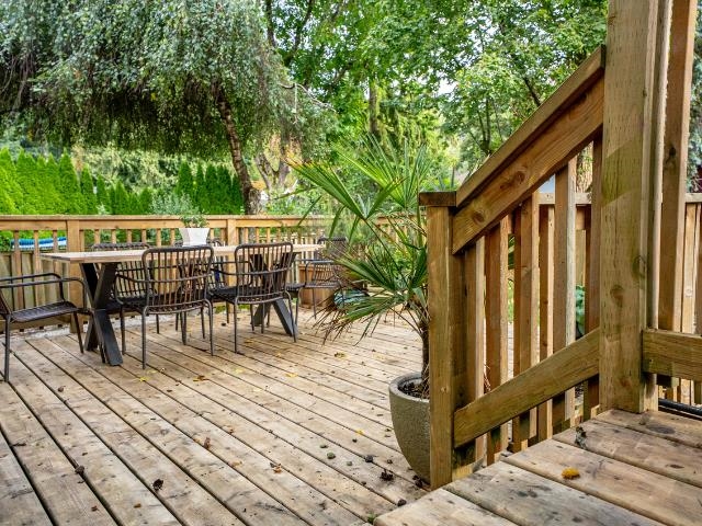 Neighborhood Park Photo Near 124 Sixth Avenue, New Westminster, BC