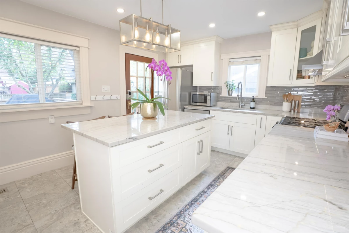 Walk-In Closet Photo of 124 Sixth Avenue, New Westminster, BC