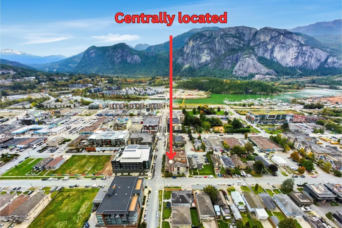 Walk-In Closet Photo of 403 1310 Victoria Street, Squamish, BC