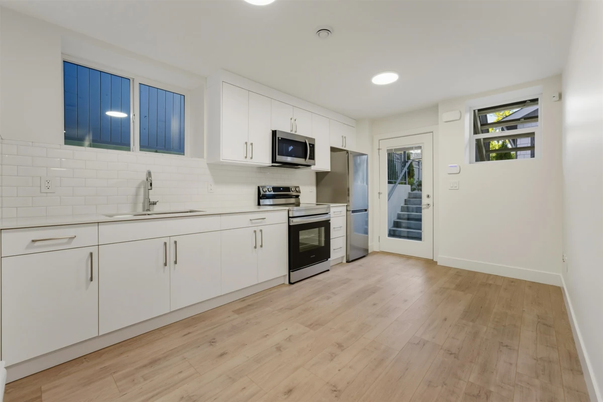 Outdoor Deck Photo of 1761 W 16th Avenue, Vancouver, BC