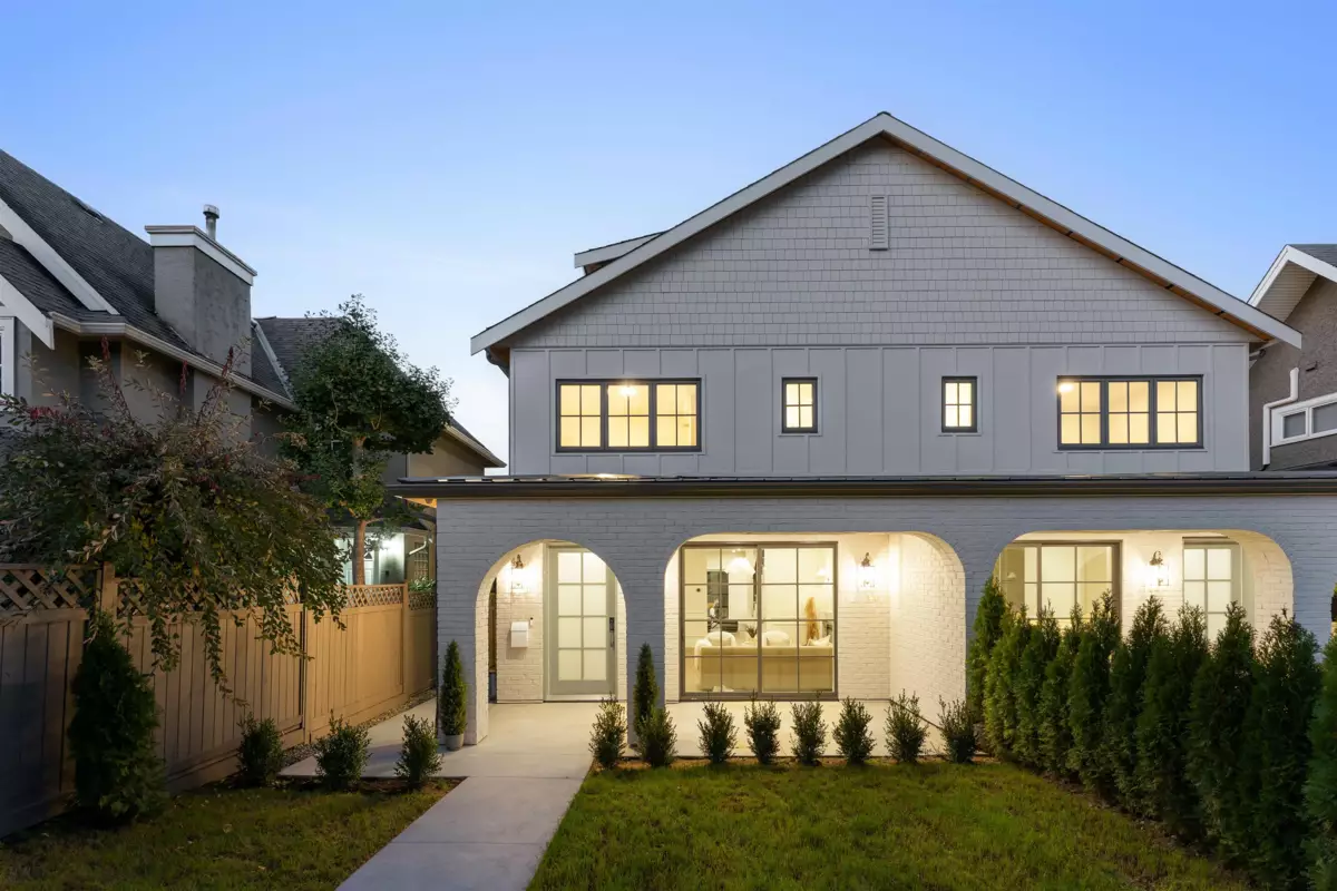 Swimming Pool Photo of 1761 W 16th Avenue, Vancouver, BC