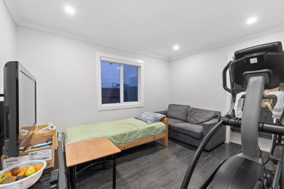 Backyard Photo of 31626 Harmony Court, Abbotsford, BC