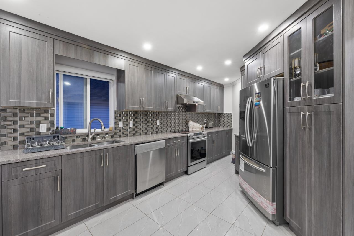 Powder Room Photo of 31626 Harmony Court, Abbotsford, BC