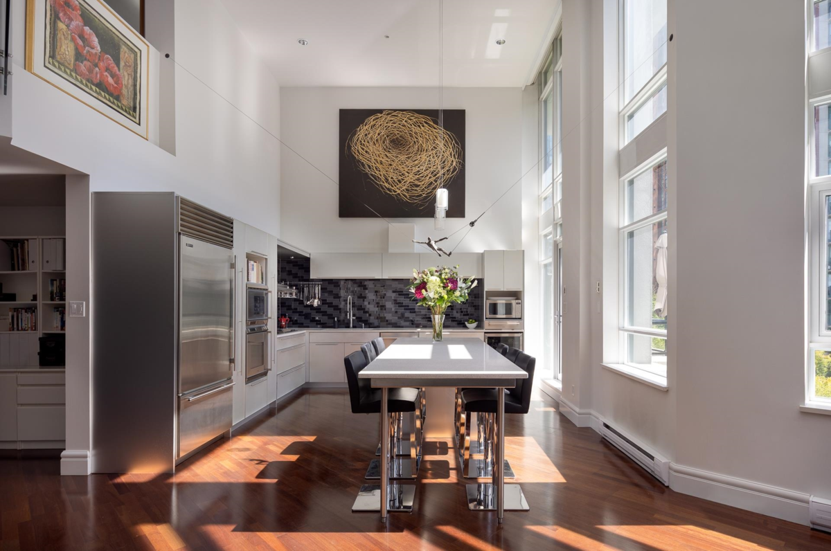 Family Room Photo of 401 988 Richards Street, Vancouver, BC