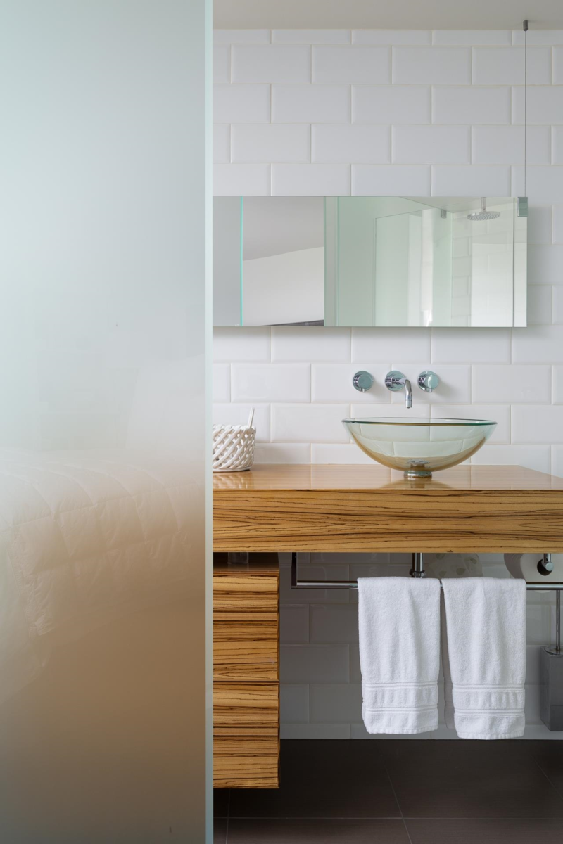 Staircase Photo of 401 988 Richards Street, Vancouver, BC