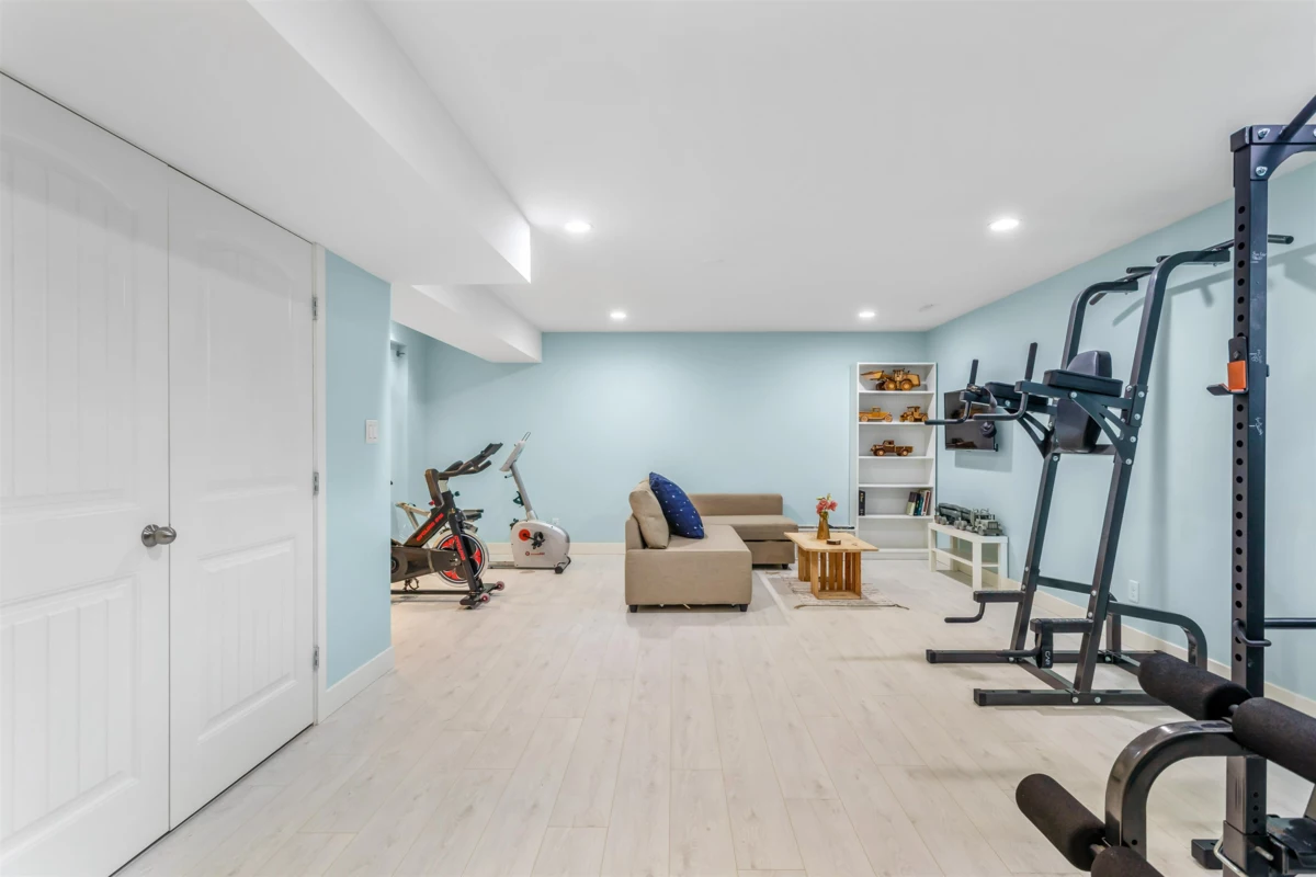 Bedroom 2 Photo of 3 34130 Old Yale Road, Abbotsford, BC