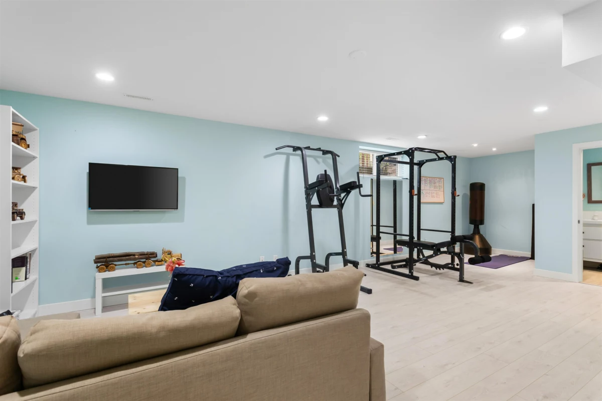 Bedroom 3 Photo of 3 34130 Old Yale Road, Abbotsford, BC