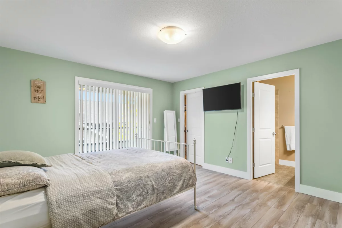 Loft / Bonus Room Photo of 3 34130 Old Yale Road, Abbotsford, BC