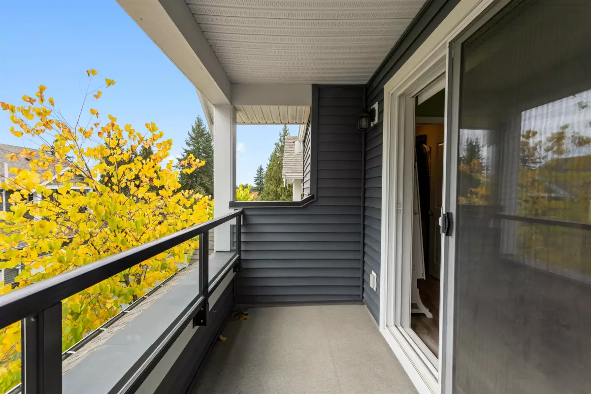 Staircase Photo of 3 34130 Old Yale Road, Abbotsford, BC