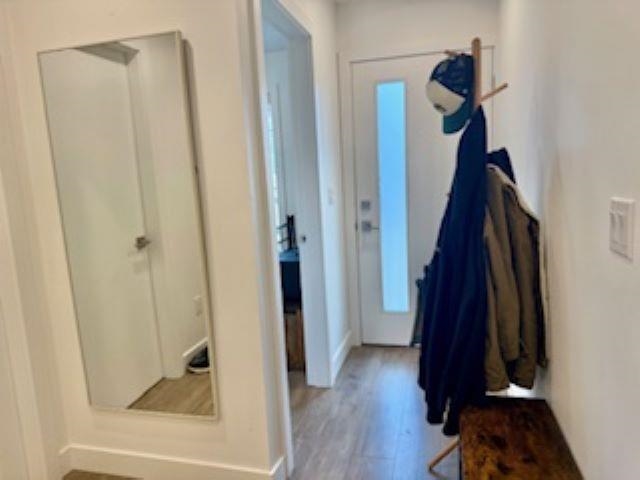 Kitchen Island Photo of 463 46150 Thomas Road, Chilliwack, BC