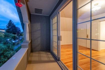Entry Foyer Photo of 2243 W 5th Avenue, Vancouver, BC