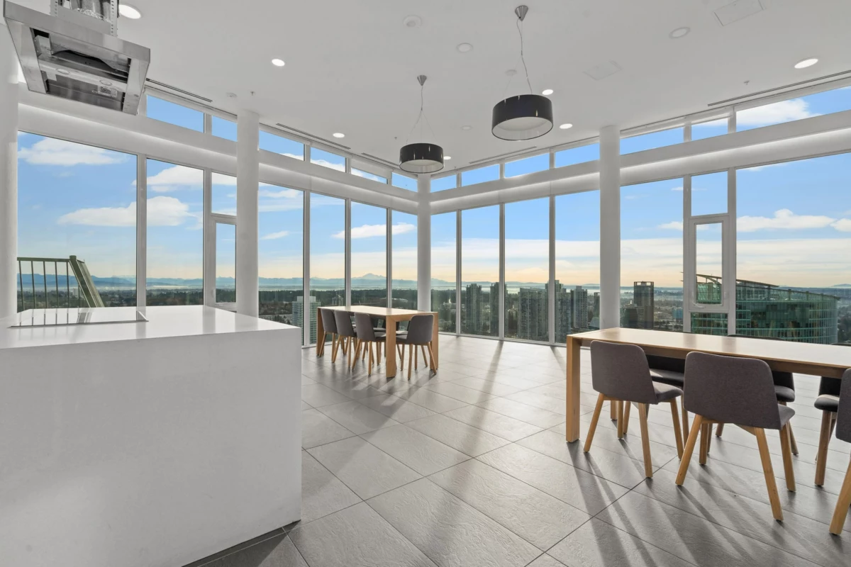 Backyard Photo of 3705 13438 Central Avenue, Surrey, BC