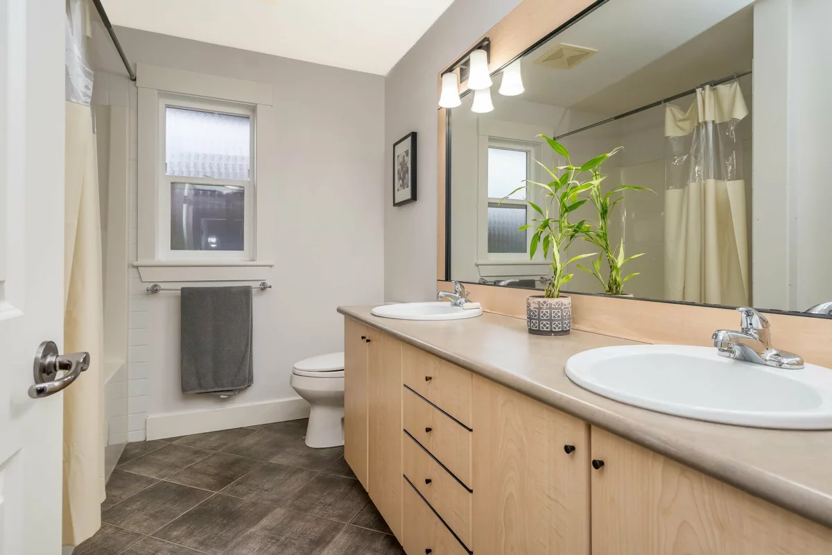 Loft / Bonus Room Photo of 3428 150b Street, Surrey, BC