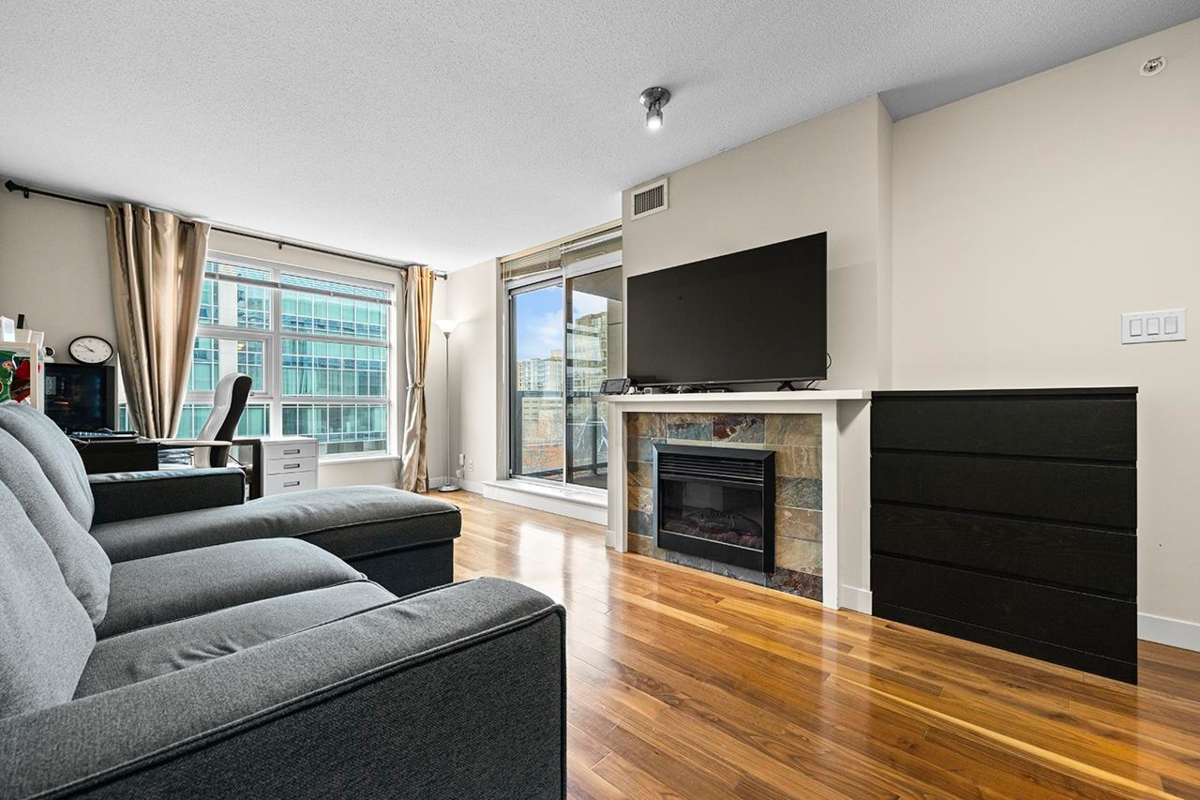 Guest Bathroom Photo of 808 6068 No. 3 Road, Richmond, BC