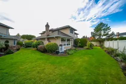 Garden / Landscaping Photo of 117 15121 19 Avenue, Surrey, BC