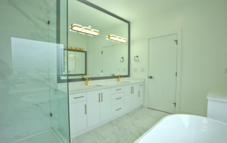 Walk-In Closet Photo of 5949 142 Street, Surrey, BC