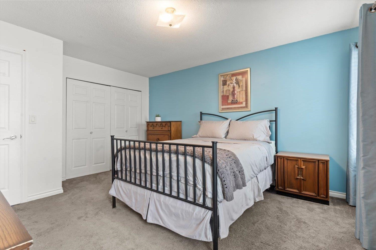 Loft / Bonus Room Photo of 2 33951 Marshall Road, Abbotsford, BC