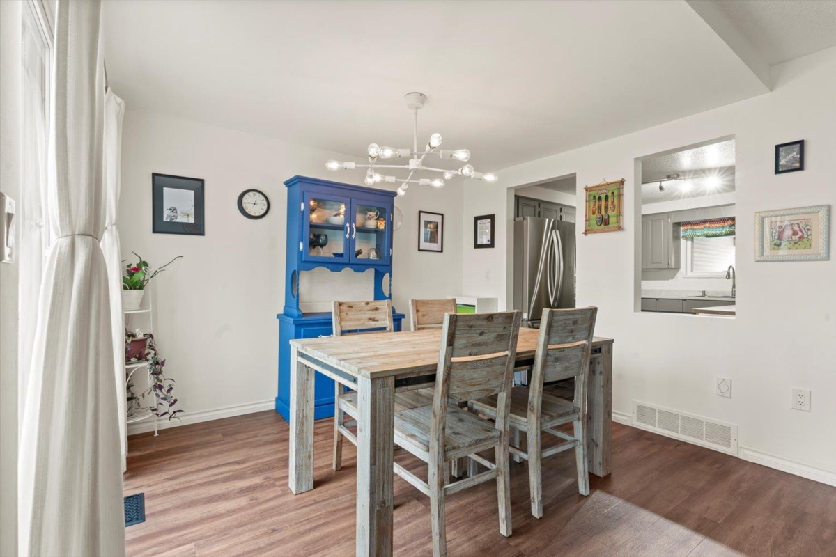 Pantry Photo of 2 33951 Marshall Road, Abbotsford, BC