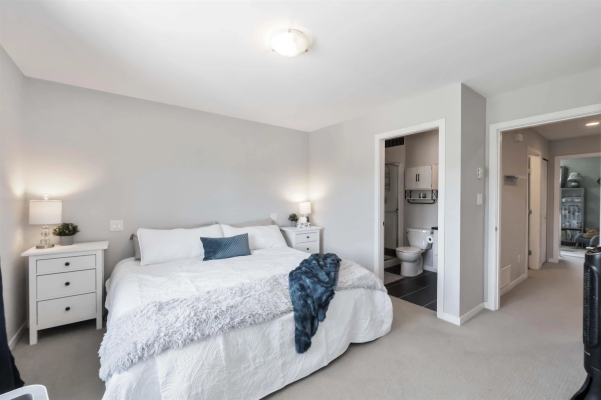 Backyard Photo of 76 34248 King Road, Abbotsford, BC