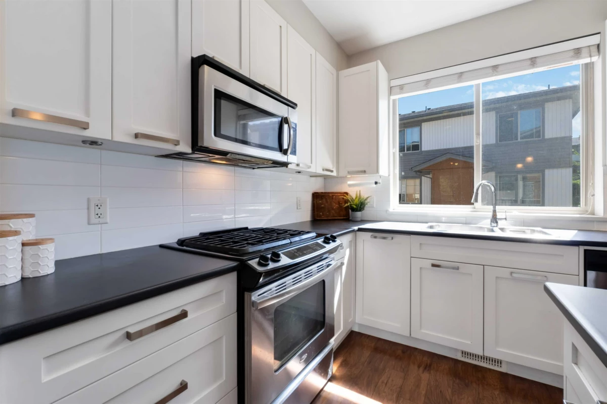 Bedroom 3 Photo of 76 34248 King Road, Abbotsford, BC