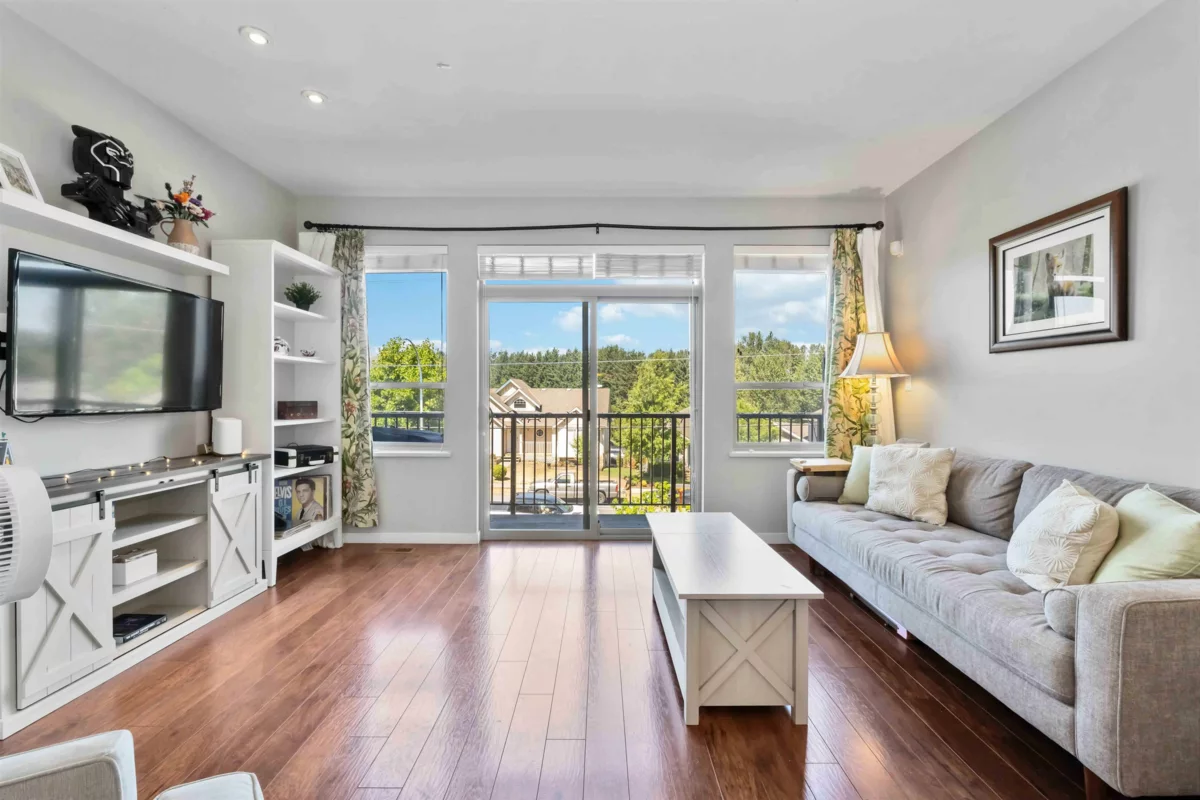 Family Room Photo of 76 34248 King Road, Abbotsford, BC