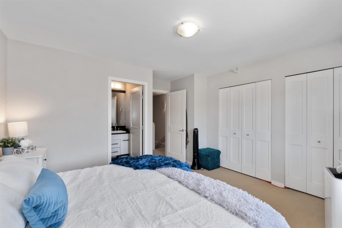 Front Yard Photo of 76 34248 King Road, Abbotsford, BC