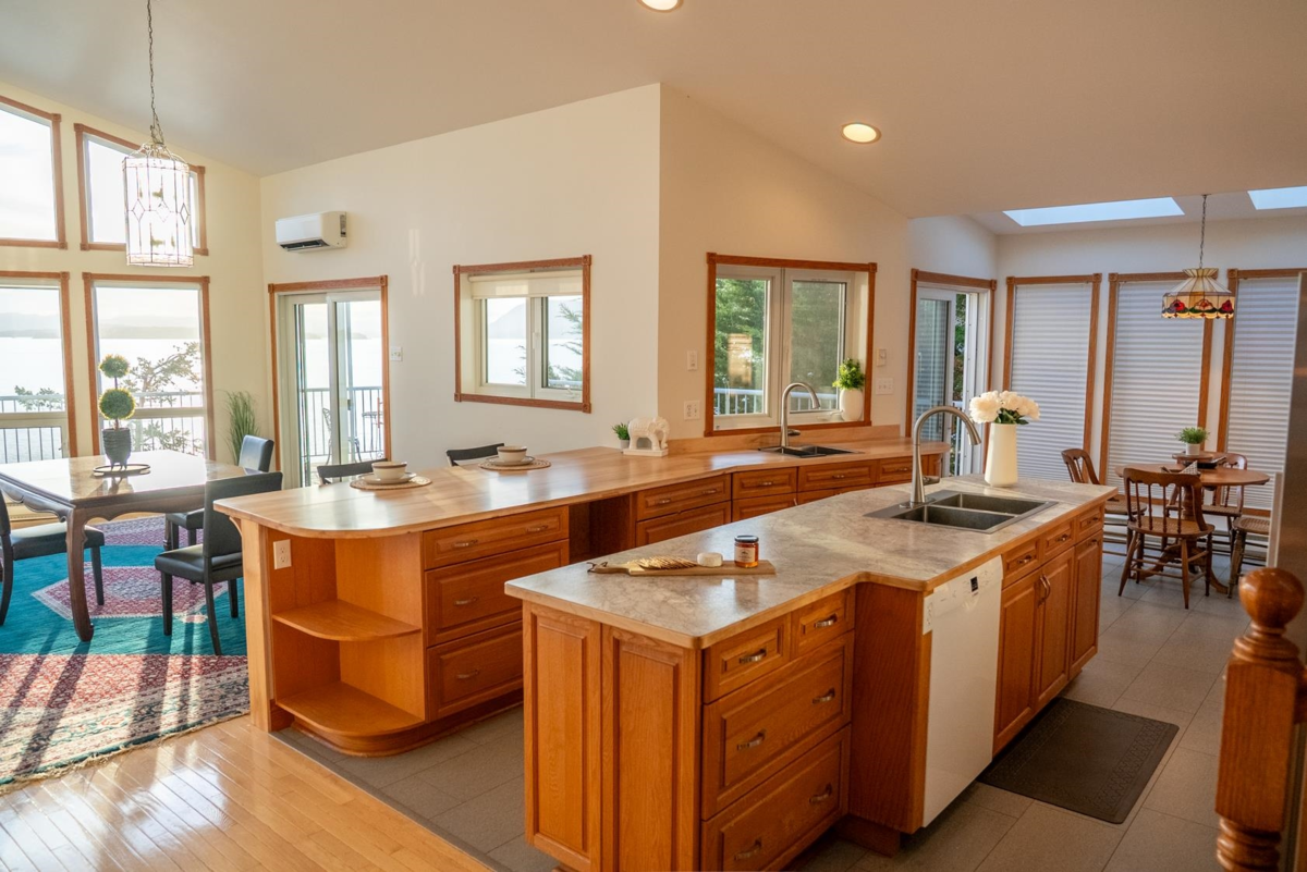Bedroom 4 Photo of 37189 Schooner Way, Pender Island, BC
