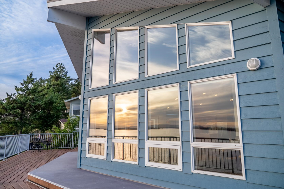 Family Room Photo of 37189 Schooner Way, Pender Island, BC