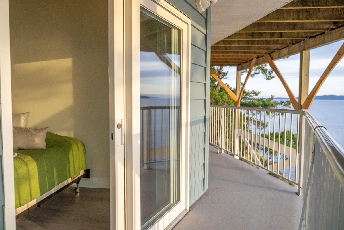 Front Yard Photo of 37189 Schooner Way, Pender Island, BC