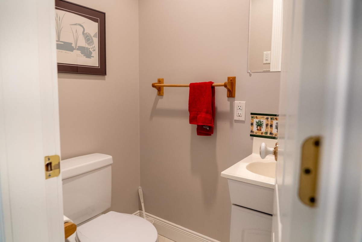 Outdoor Patio Photo of 37189 Schooner Way, Pender Island, BC