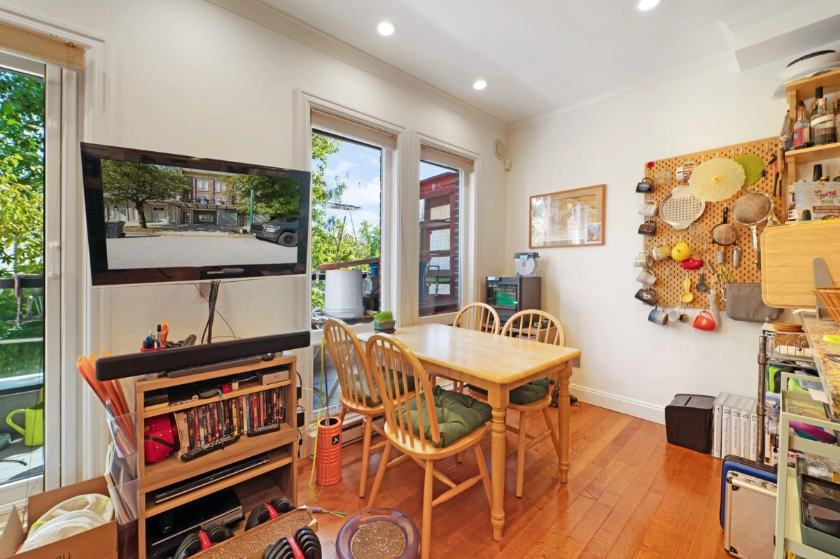 Pantry Photo of 201 75 N Renfrew Street, Vancouver, BC