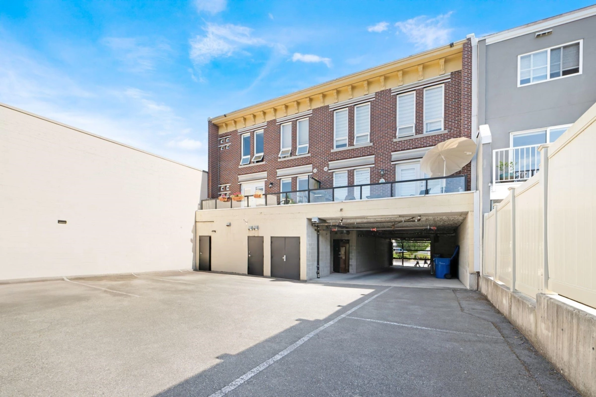Staircase Photo of 201 75 N Renfrew Street, Vancouver, BC