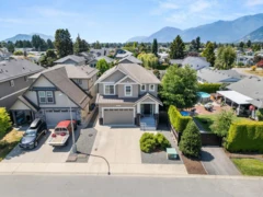 10273 Manor Drive, Chilliwack, BC